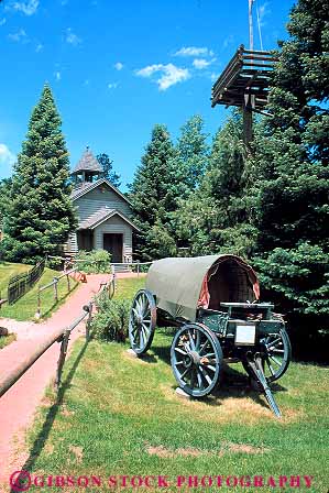 Stock Photo #12701: keywords -  attraction colorado flying guest mountain mountains ranch ranches rocky springs tourist vert w wagon west western