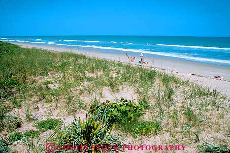 Stock Photo #17114: keywords -  atlantic avalon beach beaches coast coastal coasts cocoa destination florida horizon horizons horz leisure near ocean open people person recreation relax relaxation relaxing resort resorts sand sea seashore shore shores space sunny sunshine travel vacation warm water