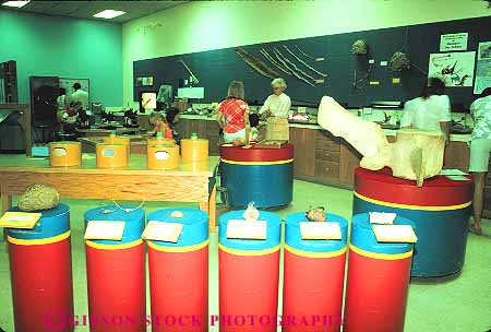 Stock Photo #11130: keywords -  albuquerque display displaying displays history horz mexico museum museums natural new of