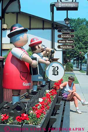 Stock Photo #13217: keywords -  atmosphere attraction bavarian boenings clock clocks decoration destination display frankenmuth german great haus lakes michigan midwest motif motifs region store stores theme themes tourist town towns travel vert