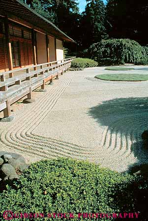 Stock Photo #11263: keywords -  art artistic asian contour contours design garden gardens gravel japanese meditation oregon pattern portland sand vert