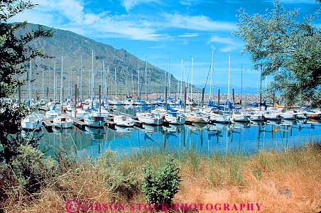 Stock Photo #18895: keywords -  activity basin basins boat boating boats docks great harbor horz lake lakes marina marinas recreation row rows sailboat sailboats salt saltair utah water