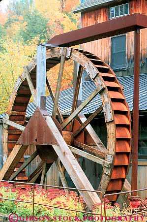 Stock Photo #15122: keywords -  antique autumn axis circle circular color countryside england fall foliage mill new old radial region rotate rotates rotating round rural season seasons symmetry tradition traditional turn turning turns vermont vert vintage waterwheel wheel wheels